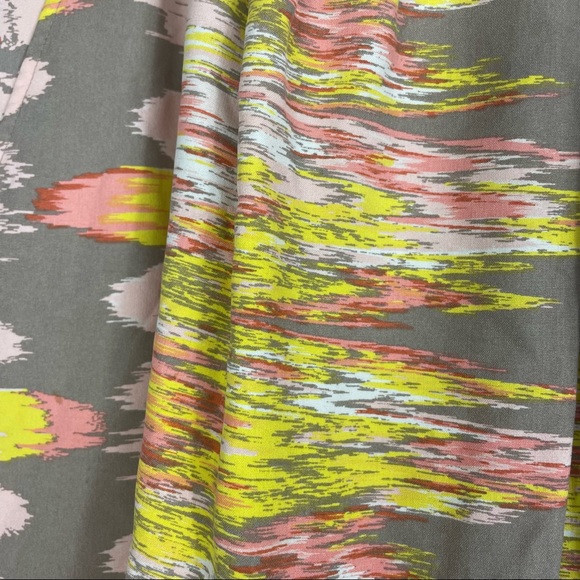 Tibi 100% Silk Artsy Abstract  Tribal High Rise Flowy Shorts Pockets Size 2 - Picture 5 of 12